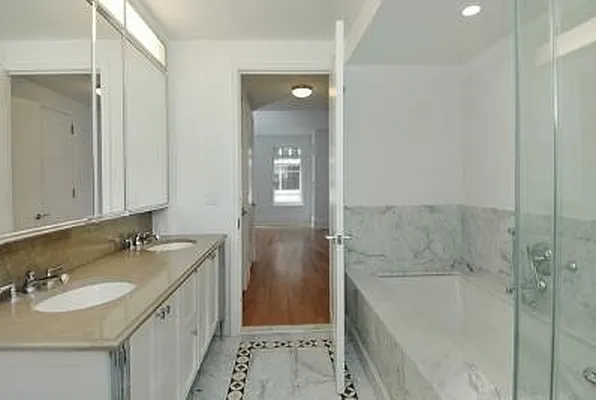 Sold by Corcoran | media 14