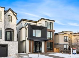 2122 S 29th Ave SW, Calgary, AB T2T1M5