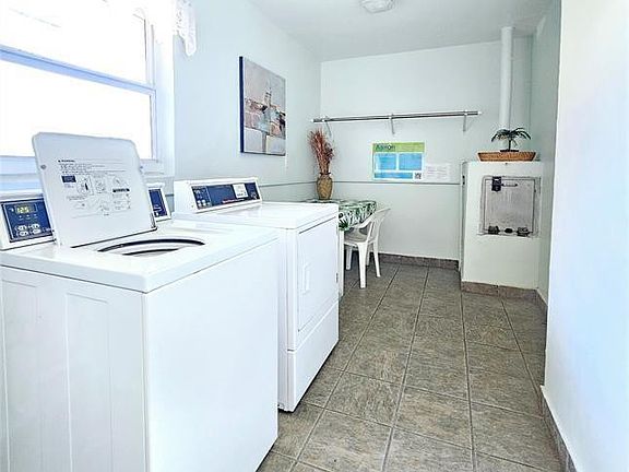 3rd image of 3531 NW 50th Avenue #610