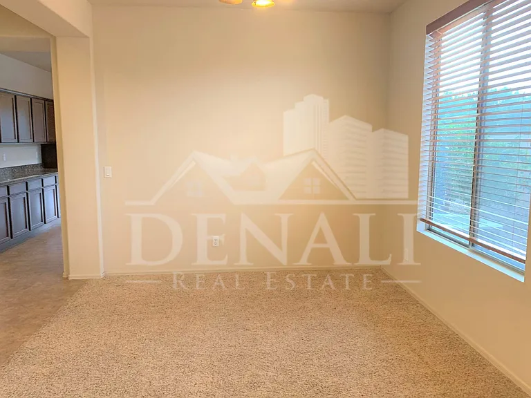 3836 S Whitman Ave — Photo 6
