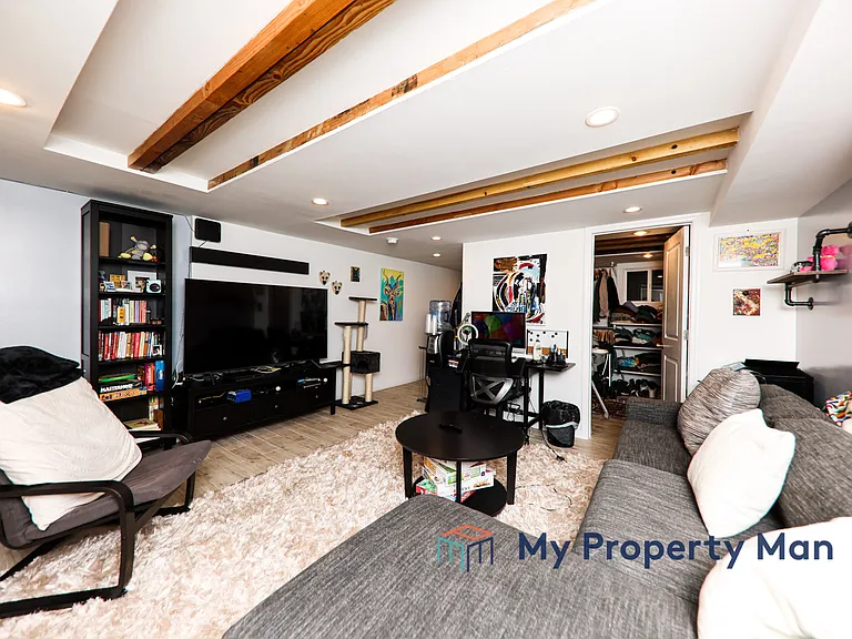 753 Monroe St #1 — Photo 16