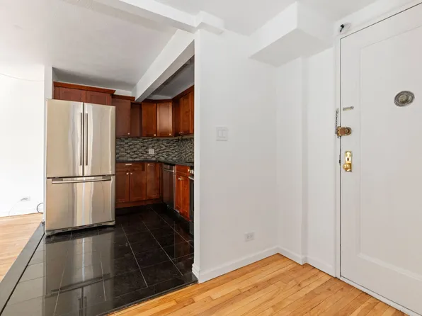 87-10 34th Avenue image 9 of 15