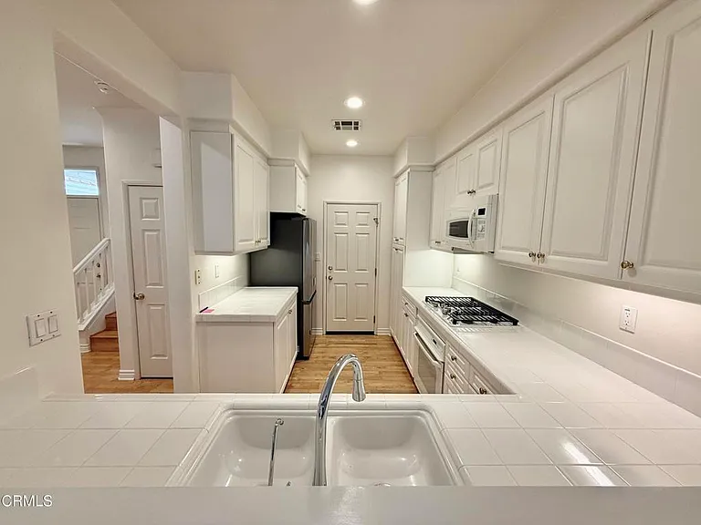 4405 Calle Argolla — Photo 6