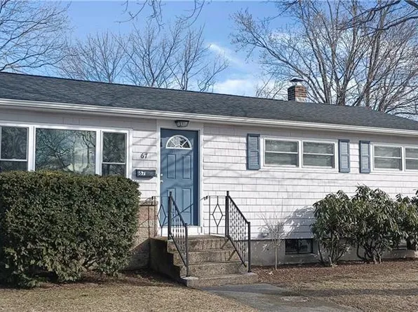 67 Wellington Ave, Warwick, RI 02886