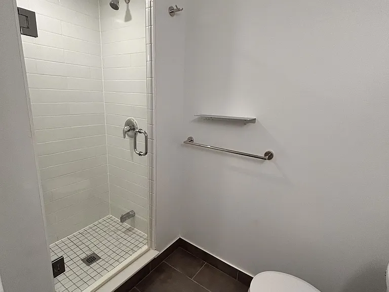 117 Gerrard St E #609 — Photo 6