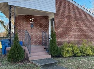 6333 Phyllis Ln, Alexandria, VA 22312