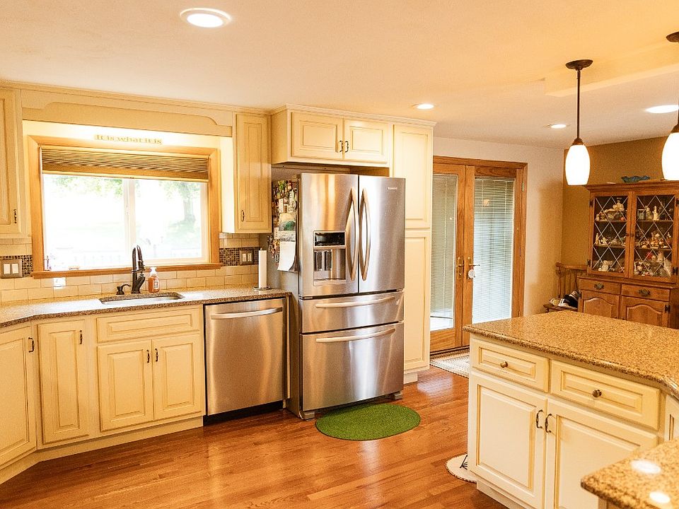 2256 Glenwood Rd, Vestal, NY 13850 Zillow