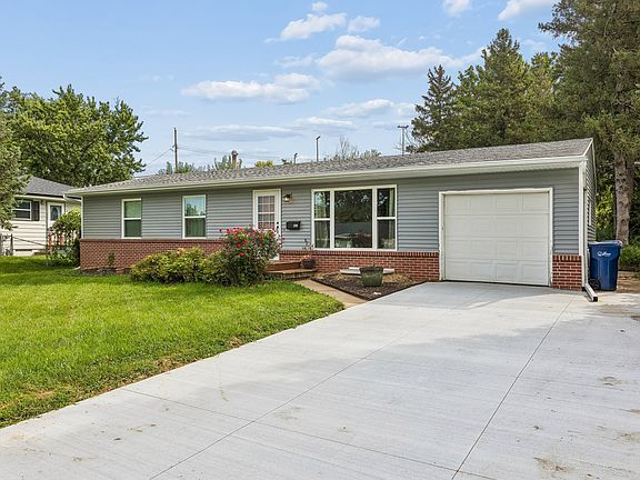 3rd image of 1109 Offutt Blvd