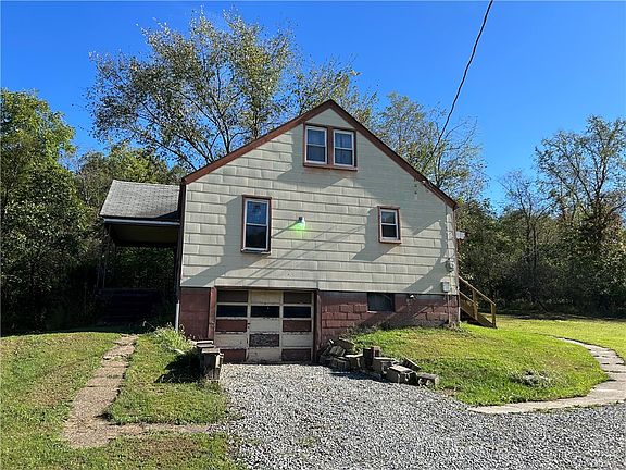 5th image of 22 Finnin Rd
