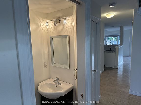 4th image of 4422 Christopher Ct