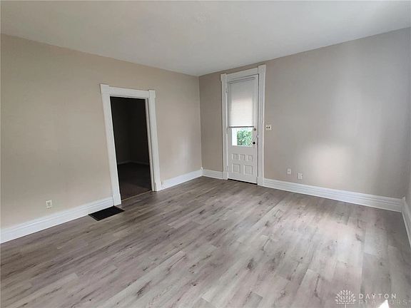 3rd image of 26 E Main St