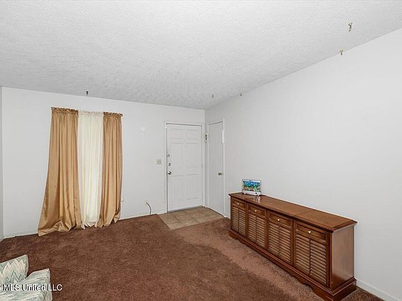 4th image of 1511 Lowery Ln