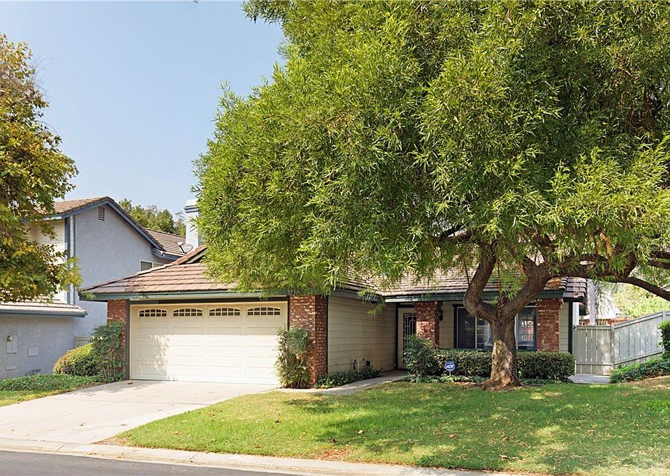 1st image of 1737 Stratford Cir