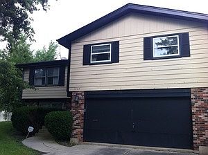 1st image of 1037 W Brockhurst Ct