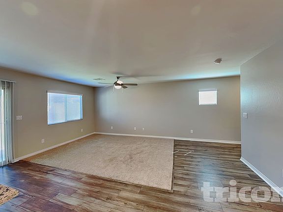 2nd image of 4944 Amberlyn St