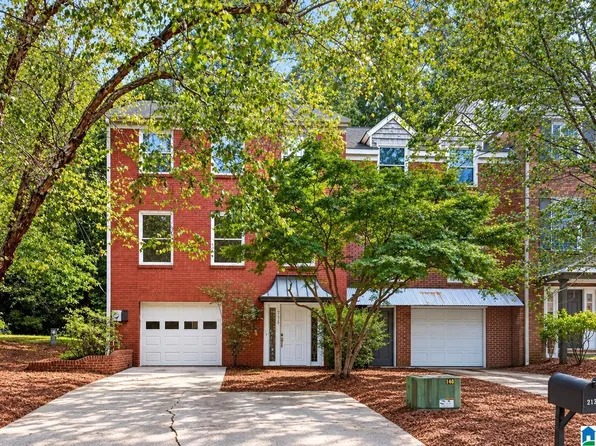 2138 Montreat Pkwy, Vestavia Hills, AL 35216