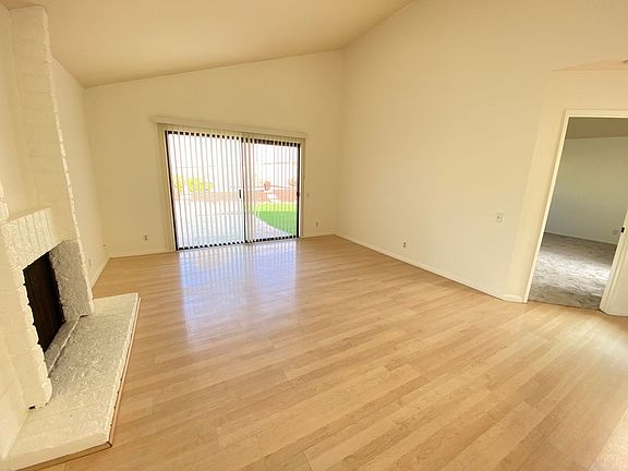 3rd image of 7563 Agua Dulce Ct