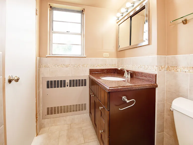 1620 E Broad St #402 — Photo 21