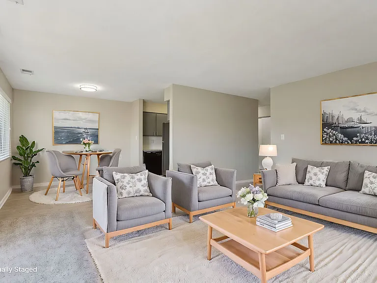 Applewood At The Cove Apartments — Photo 9