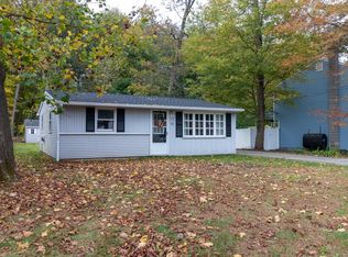 90 Cottage Rd, Enfield, CT 06082