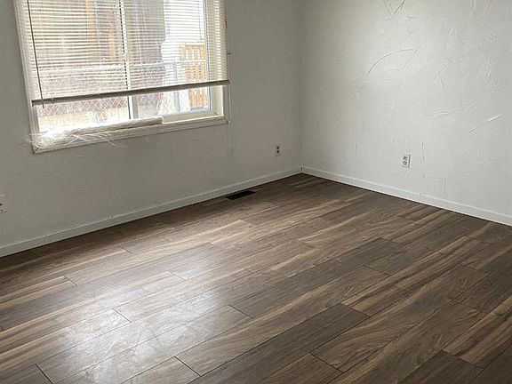 5th image of 9738 119a Ave