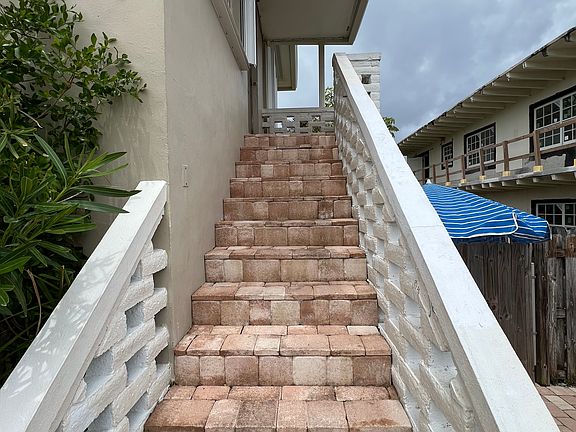 3rd image of 115 Sandal Ln APT 3