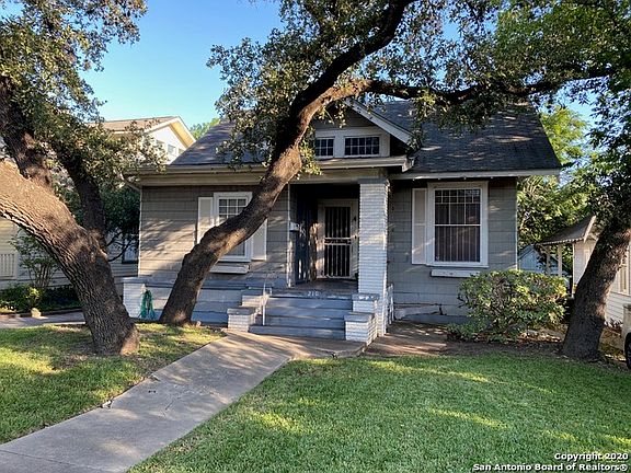 2nd image of 210 E Huisache Ave