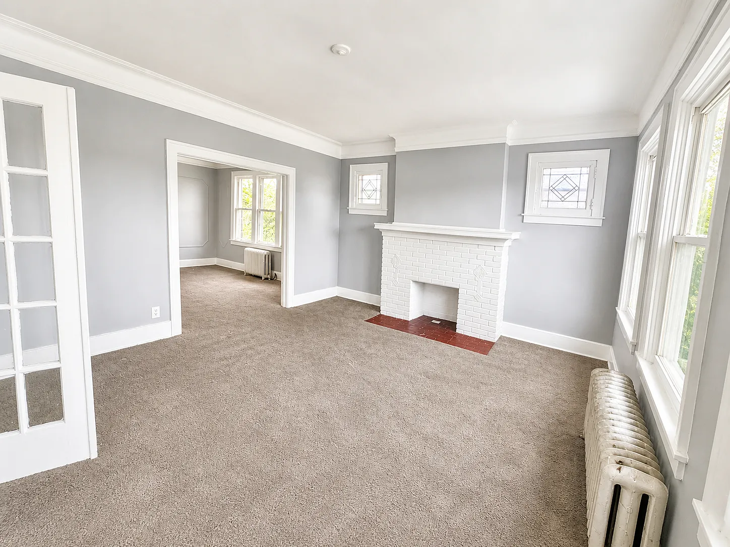 3 bed, 1350 sqft, $1,200 — Photo 2