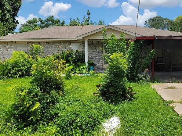 1019 Roosevelt St, La Marque, TX 77568