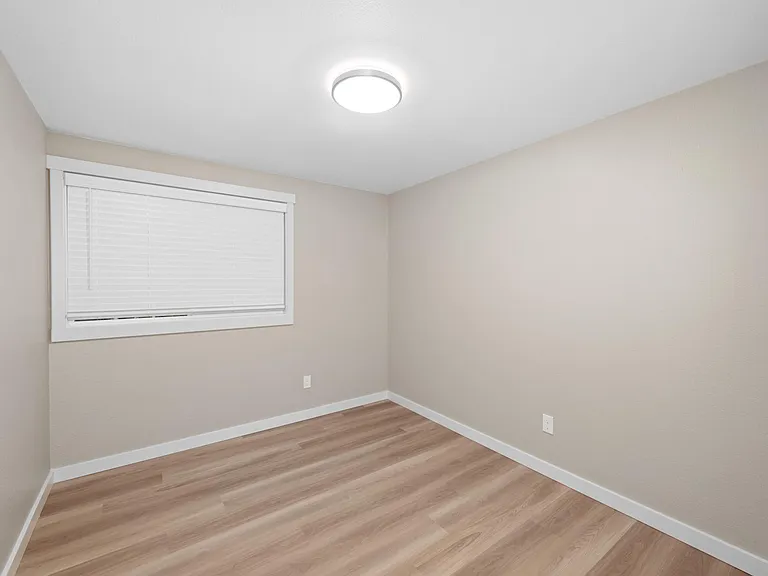 Cascades Apartments — Photo 31
