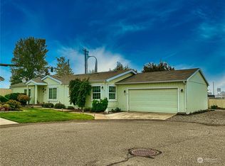 5 Crystal Pl W, Omak, WA 98841