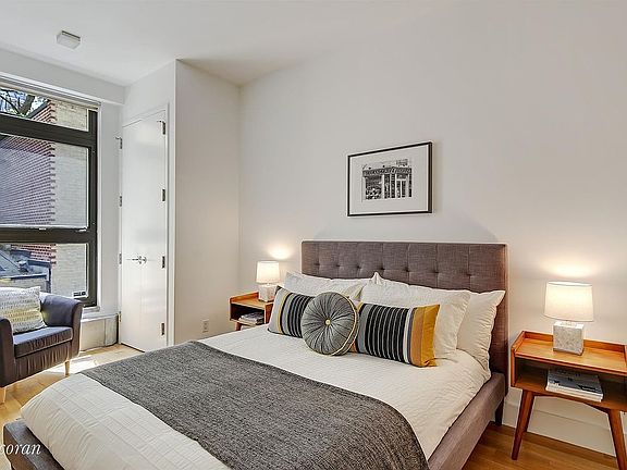 5th image of 406 W 45th St APT 2C