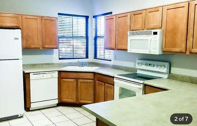 1st image of 2332 S 88th Dr