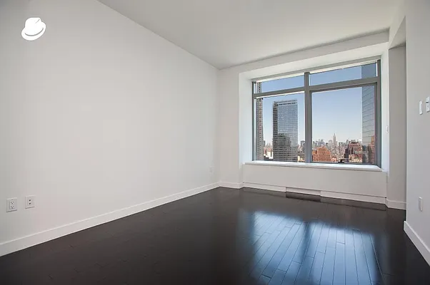 Rented by Level Group | media 14