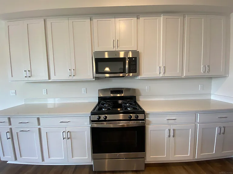 8783 Pioneer St — Photo 13