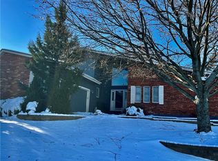 235 SW Seagull St, Lees Summit, MO 64082