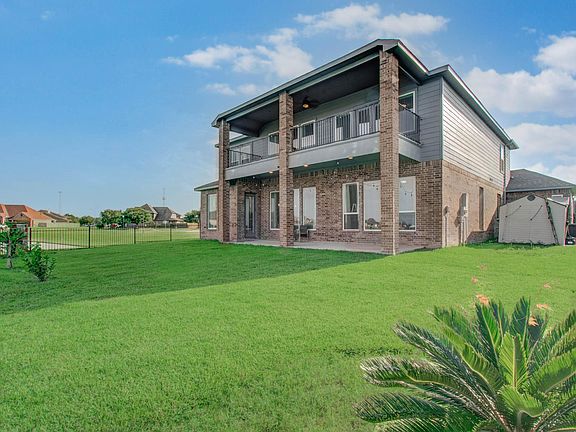5th image of 32023 Cary Douglas Dr