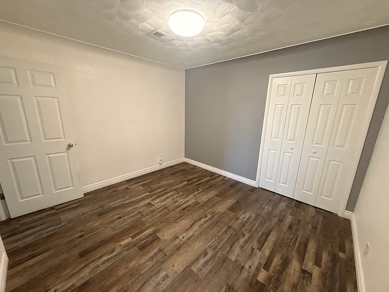 333 Elm Ave — Photo 8