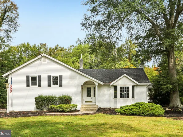 101 Church Rd, Medford, NJ 08055