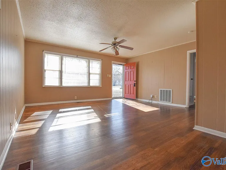 3606 Crestmore Ave NW — Photo 6