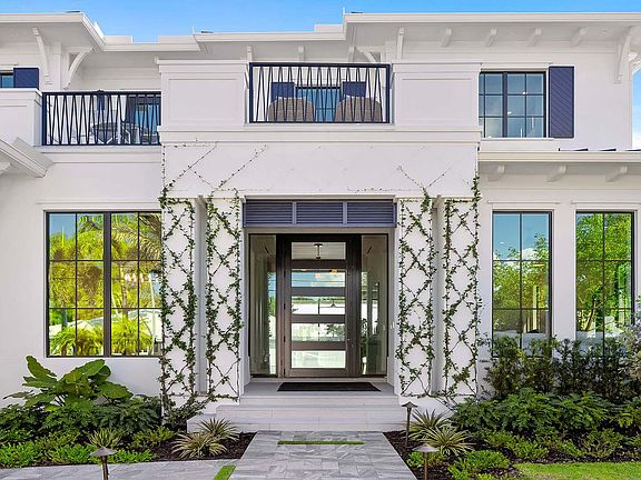 4th image of 1142 Harbor Drive