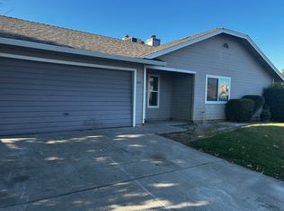 341 Almond Dr, Lodi, CA 95240