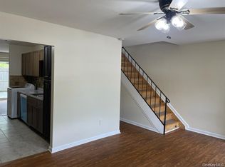 95 Hill Court, Calverton, NY