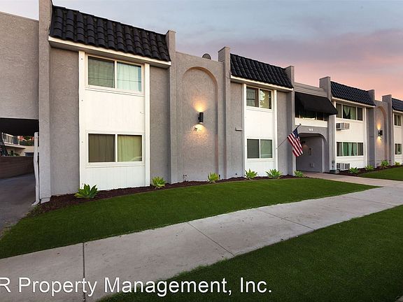 5th image of 900 Loma Ave #13