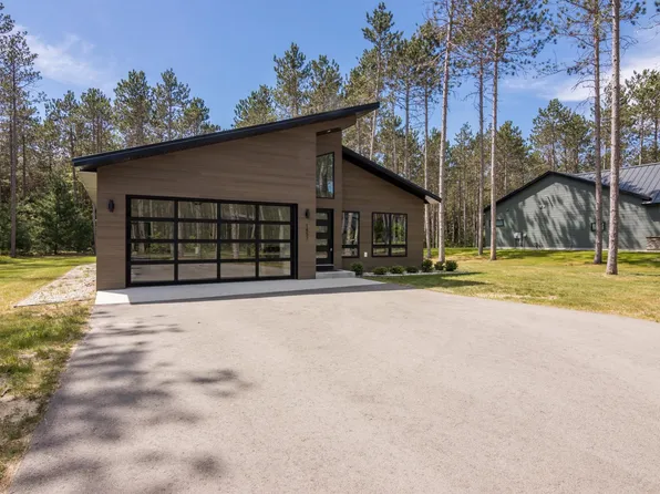 1857 Cascade Trl, Traverse City, MI 49685