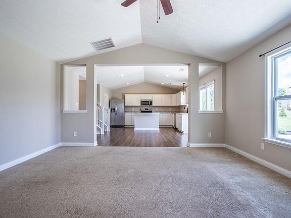 2nd image of 216 Lilly Ln Unit 168