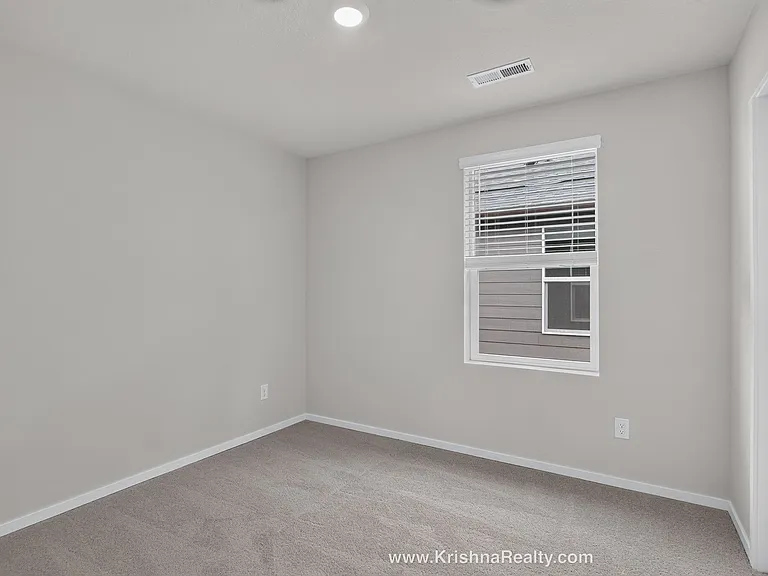 12214 NE 14th St — Photo 11