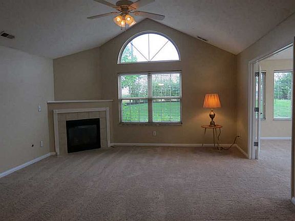 3rd image of 16659 Brownstone Ct