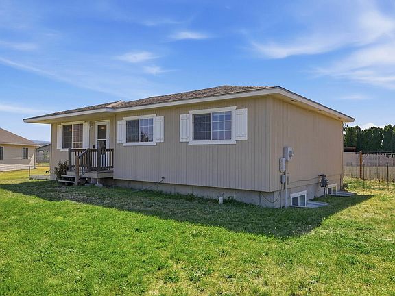 2nd image of 2809 N Johnson Ct