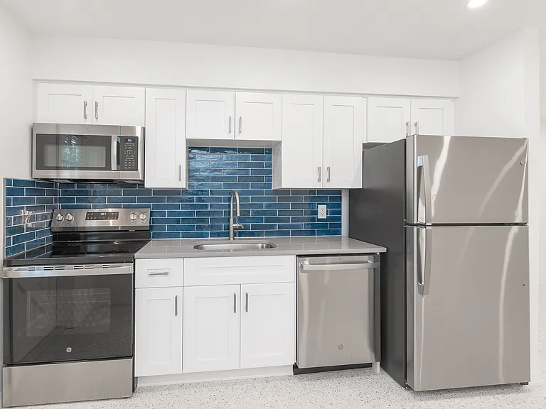1348 Boylan Ave #A — Photo 5